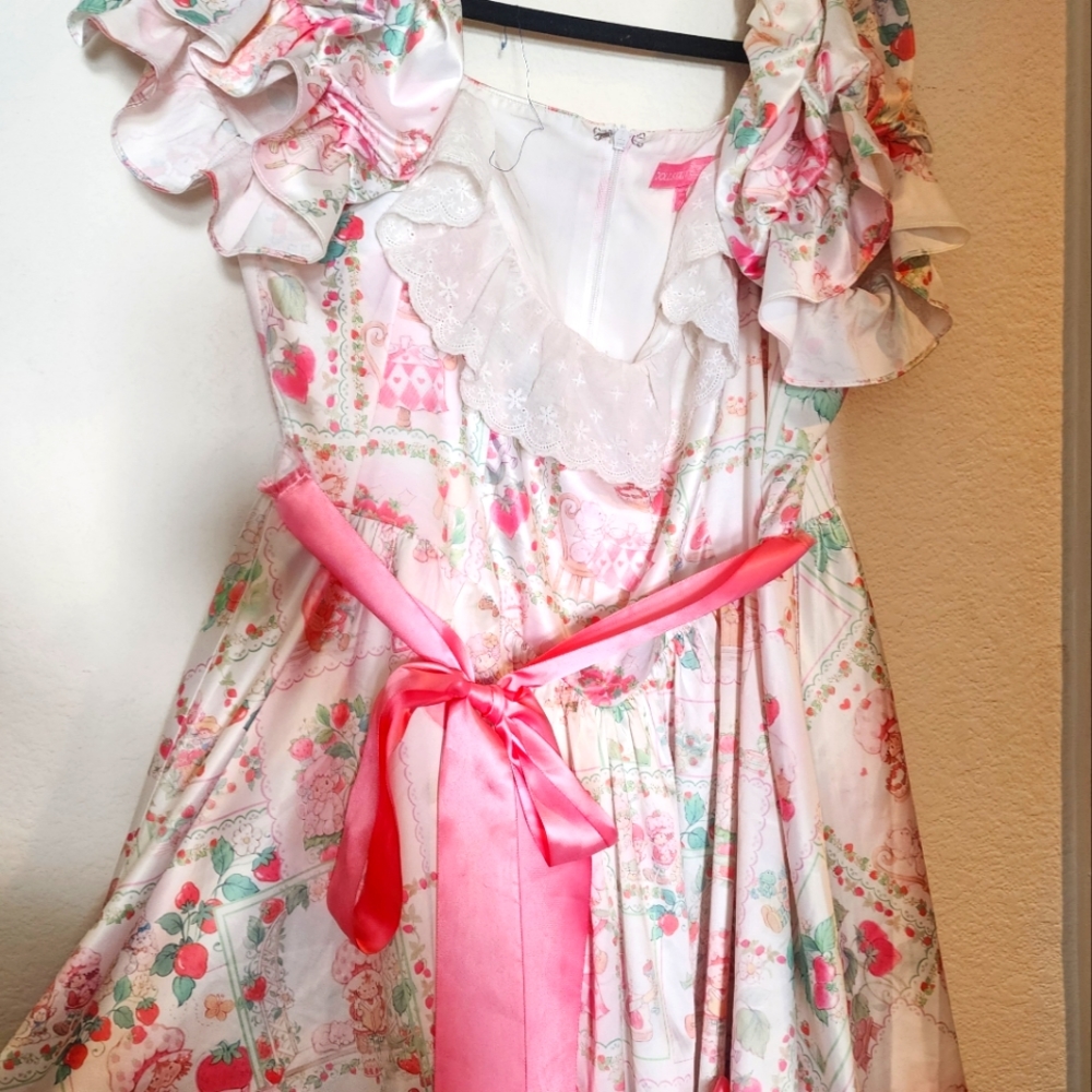 Strawberry shortcake dress